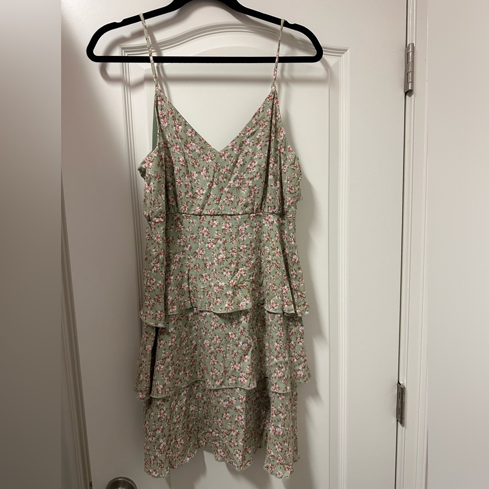 Altar’d State Women’s Floral Tiered Slip Dress in Sage Green Floral Size Medium